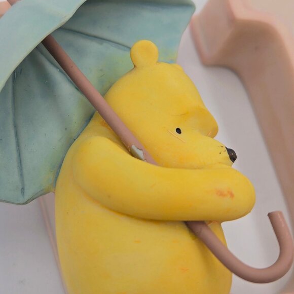 Disney Classic Winnie The Pooh Alphabet Nursery Letter U Umbrella Accent Import - Picture 5 of 10
